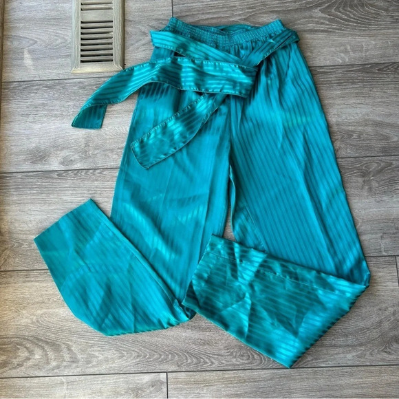 Ziba Satin Silky  Turquoise Pinstriped Cami Pants Two Sets Made in Canada - Picture 8 of 16